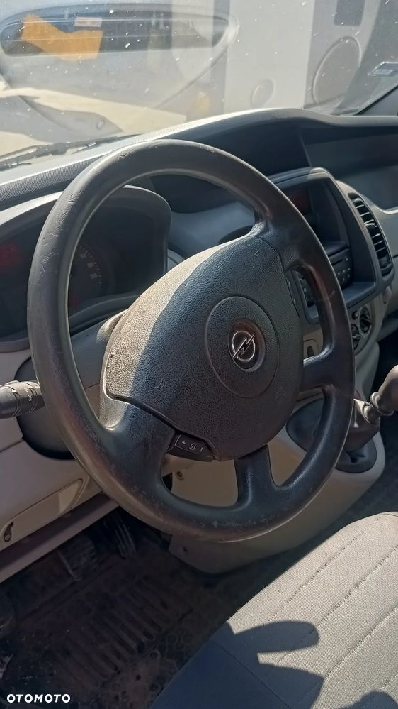 Opel Vivaro - 19
