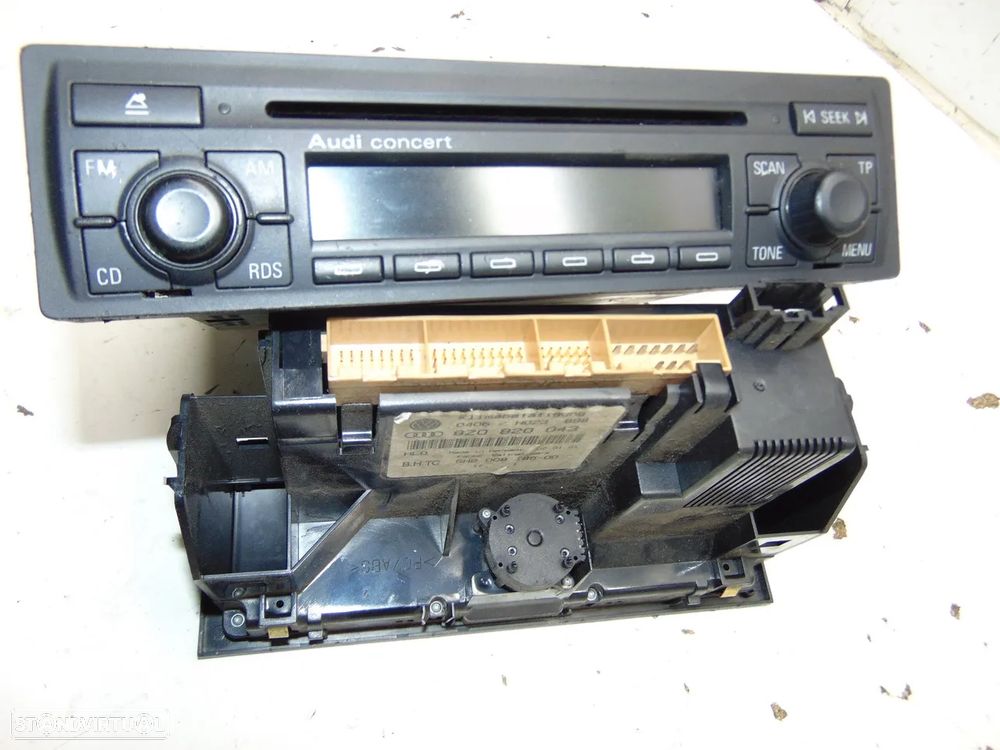 Audi A2 rádio/comando ar condicionado - 8