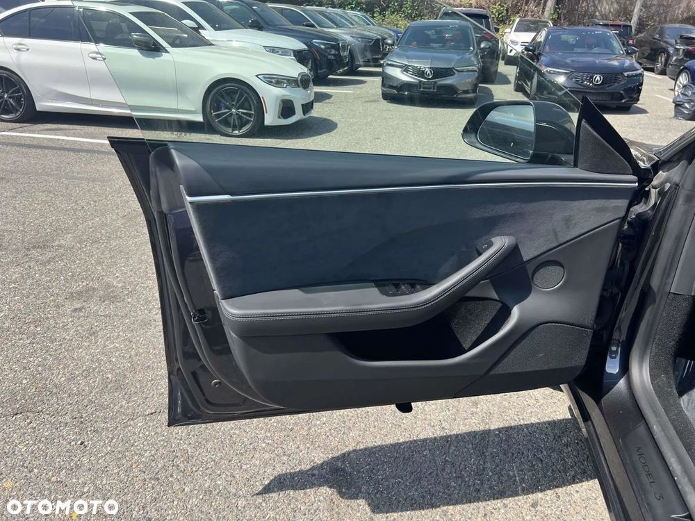 Tesla Model 3 - 15