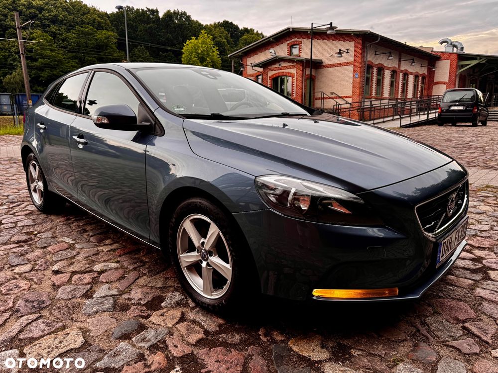 Volvo V40 T3 Kinetic - 2