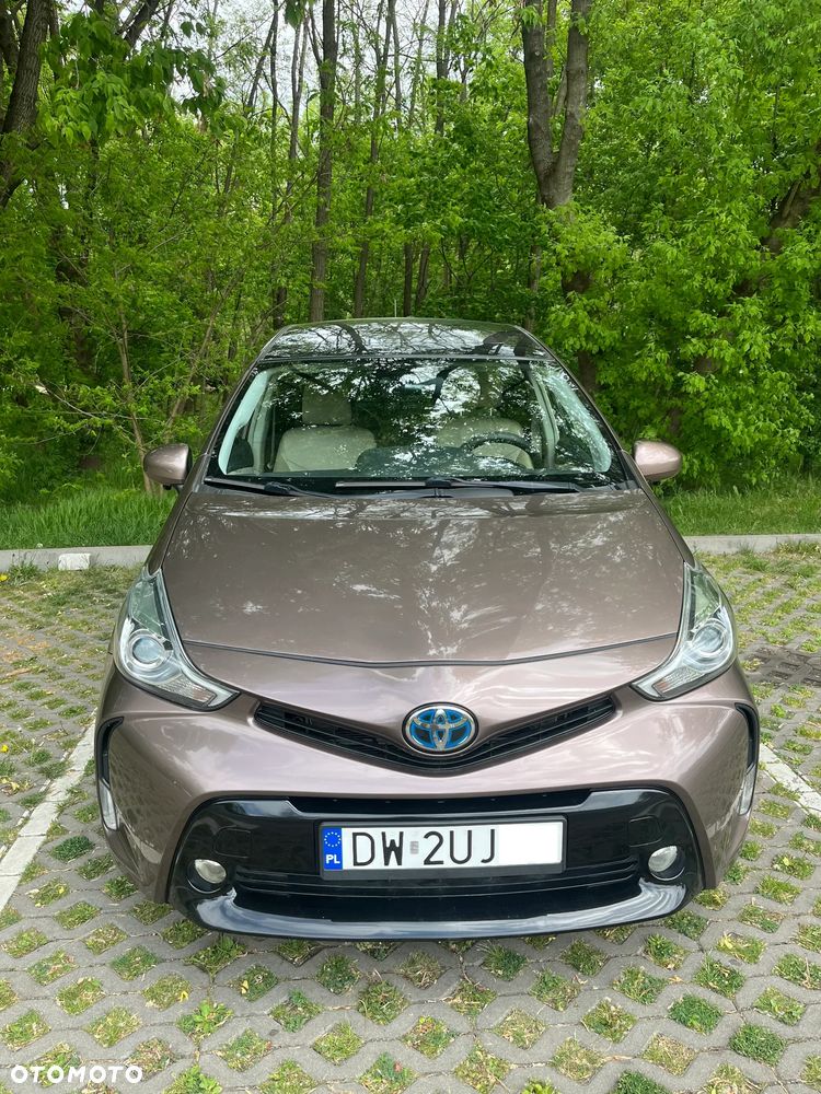 Toyota Prius+ (Hybrid) Comfort - 2