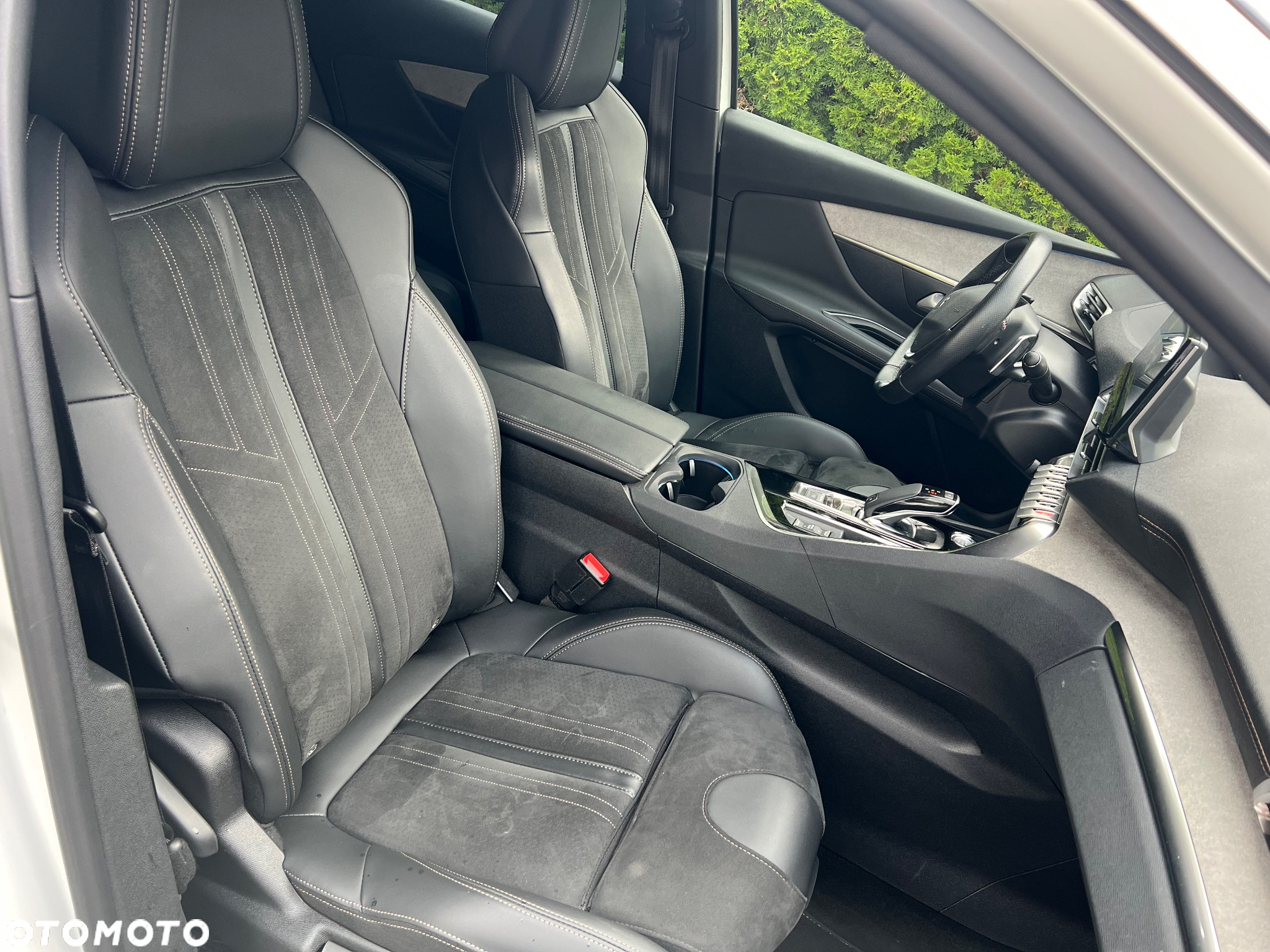 Peugeot 3008 1.5 BlueHDi GT Pack S&S EAT8 - 17