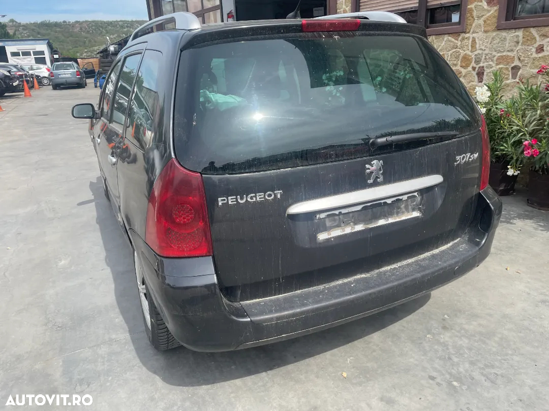 Dezmembram Peugeot 307 1.6 hdi SW - 3
