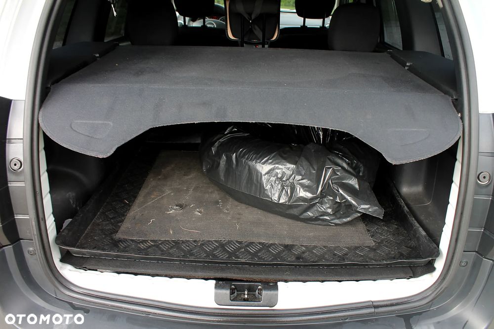 Dacia Duster 1.6 Ambiance 4x4 - 12