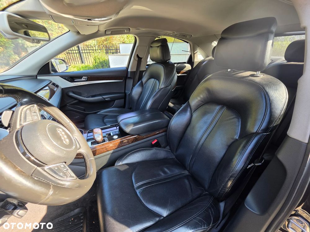 Audi A8 - 8
