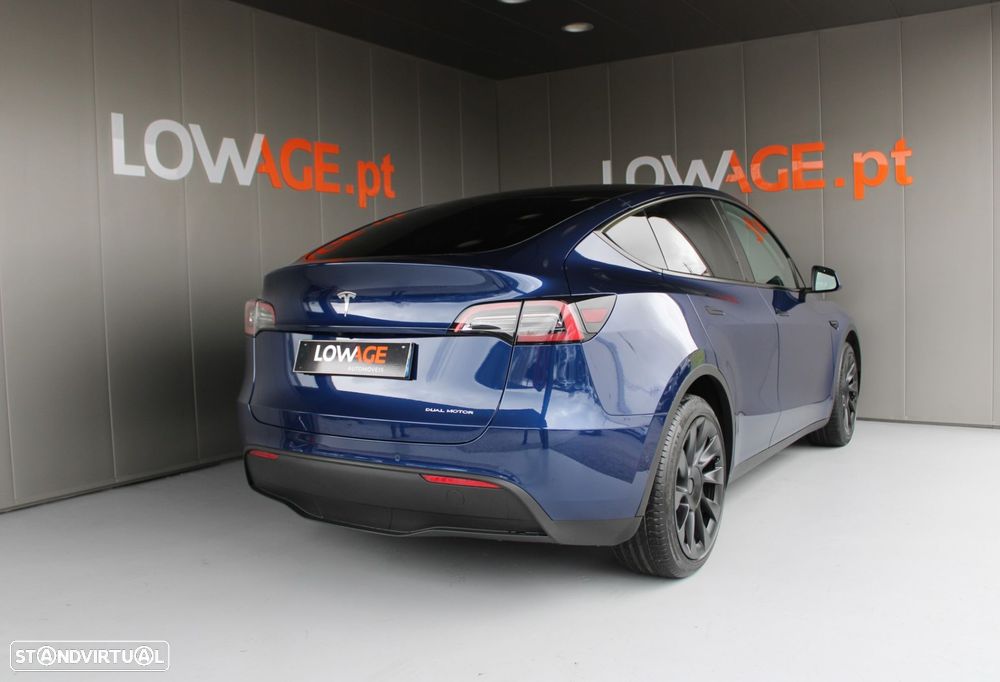 Tesla Model Y Long Range Dual Motor AWD - 19