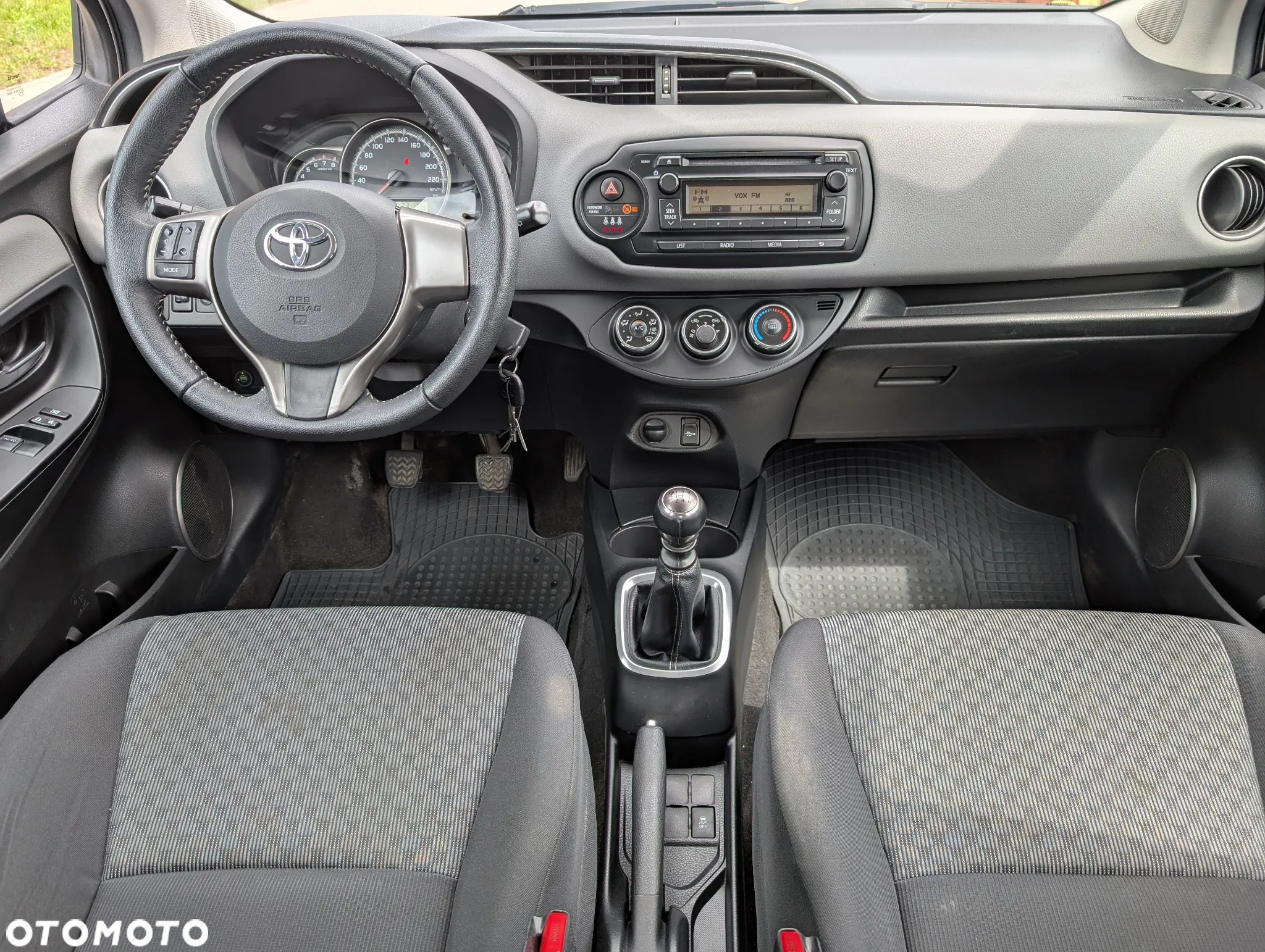 Toyota Yaris 1.33 Dynamic - 7