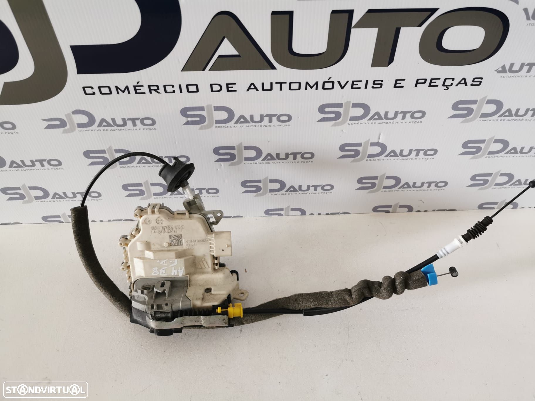 Fecho Porta Frente Direito - Audi A4 (B8) - 1