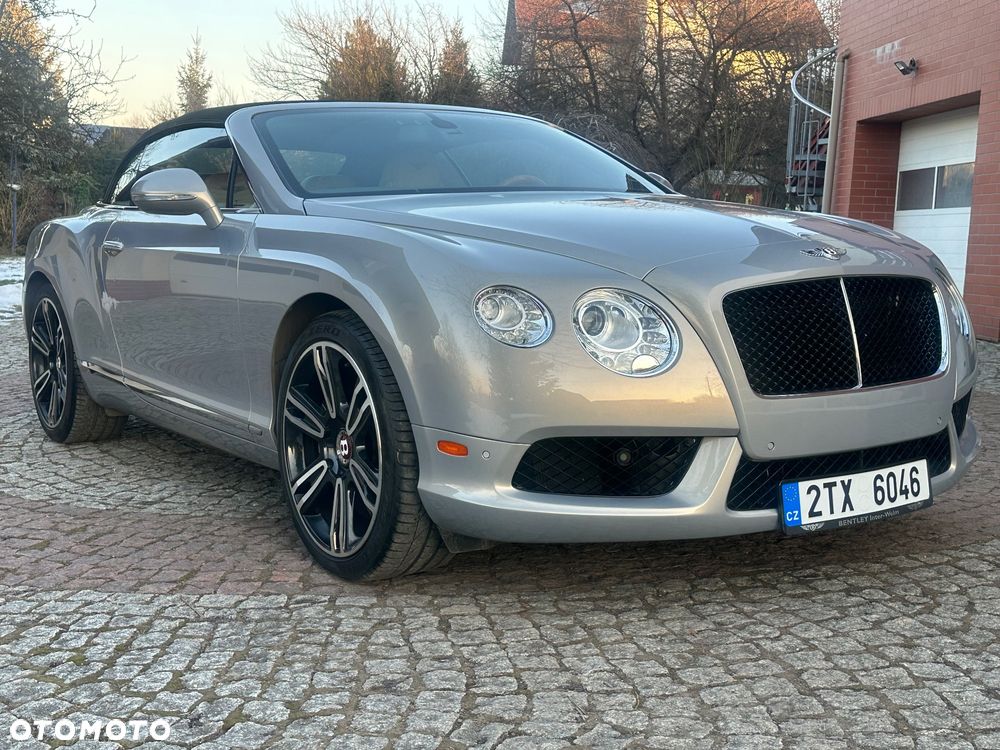 Bentley Continental GT V8 Convertible - 9