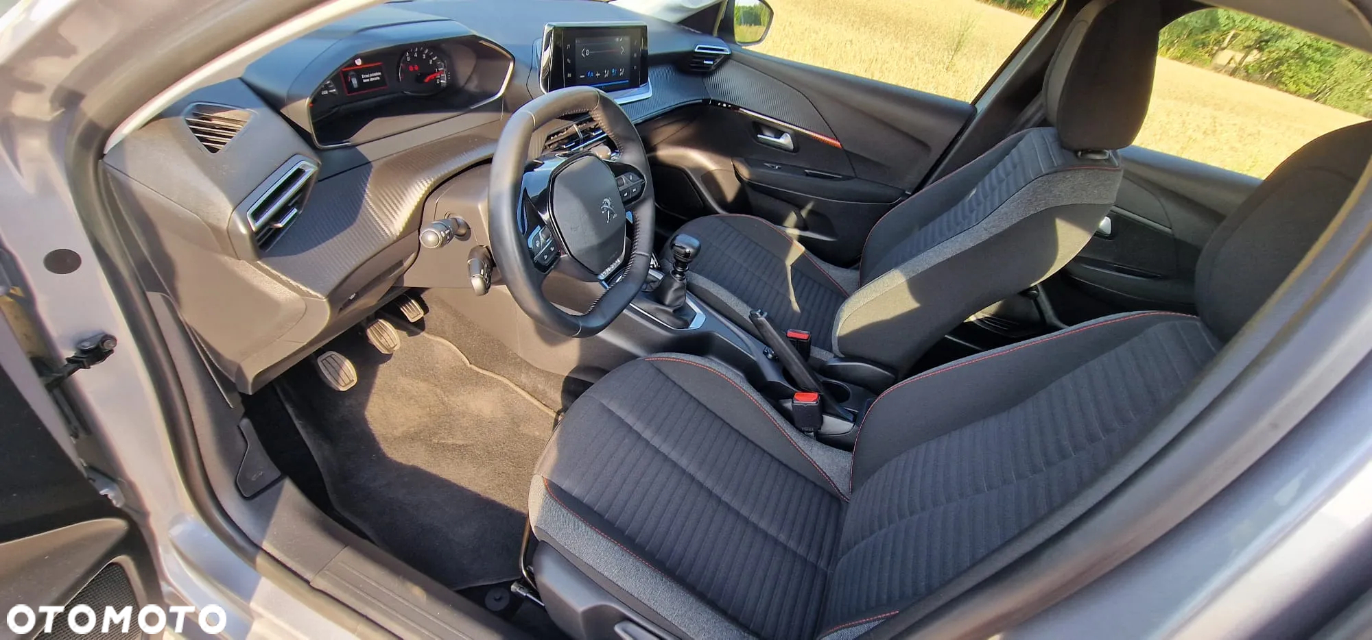 Peugeot 208 PureTech 100 Active Pack - 17
