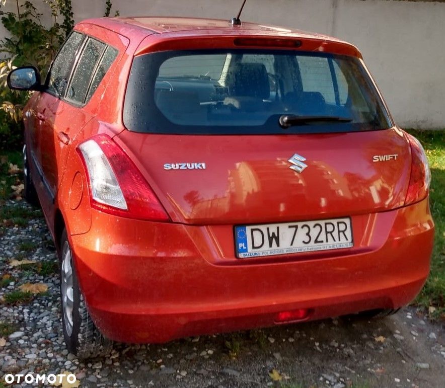 Suzuki Swift - 7