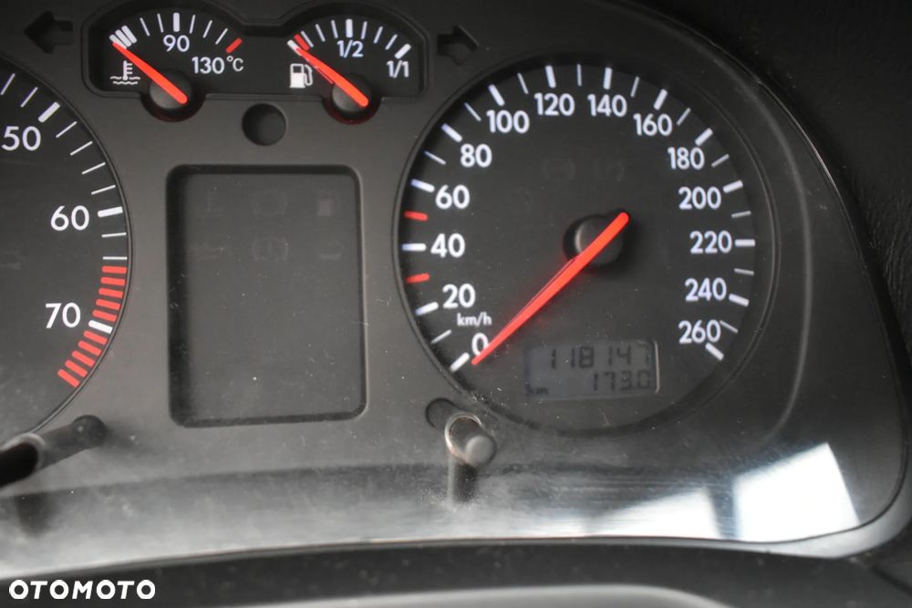 Volkswagen Golf 1.6 Basis - 5