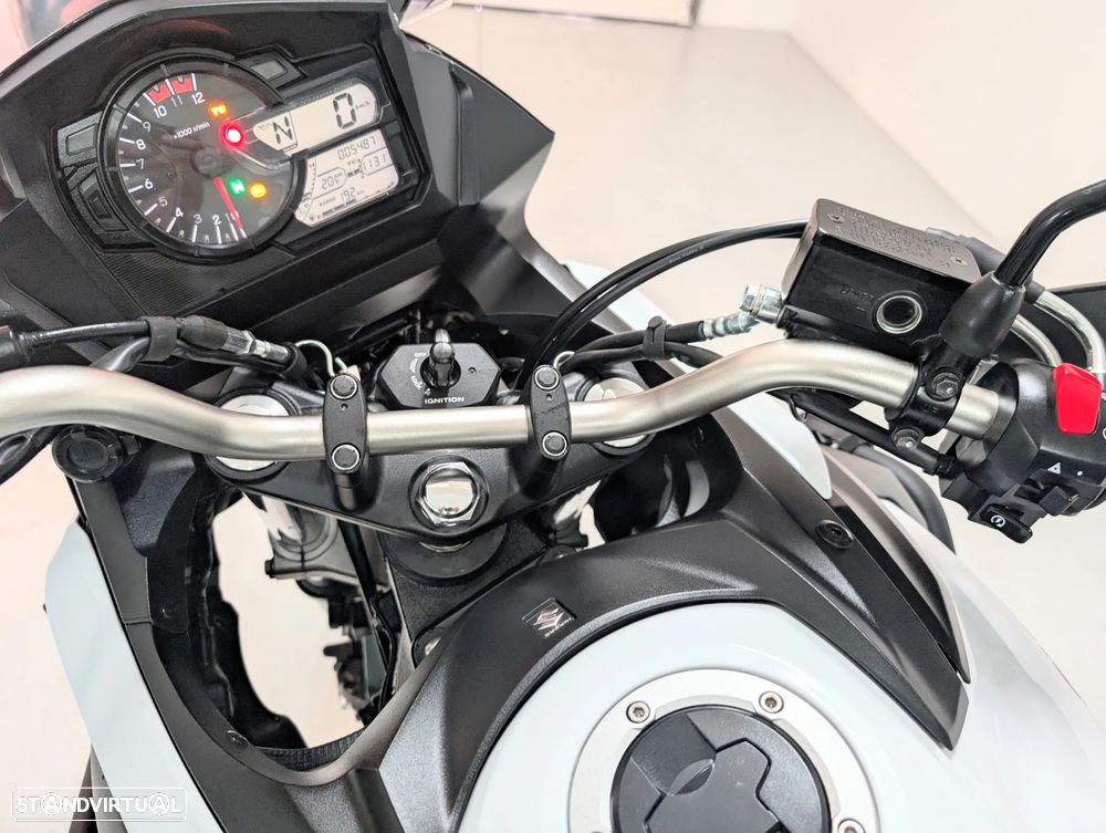 Suzuki v-strom V-Strom 650 Sport Adventure Tourer - 12