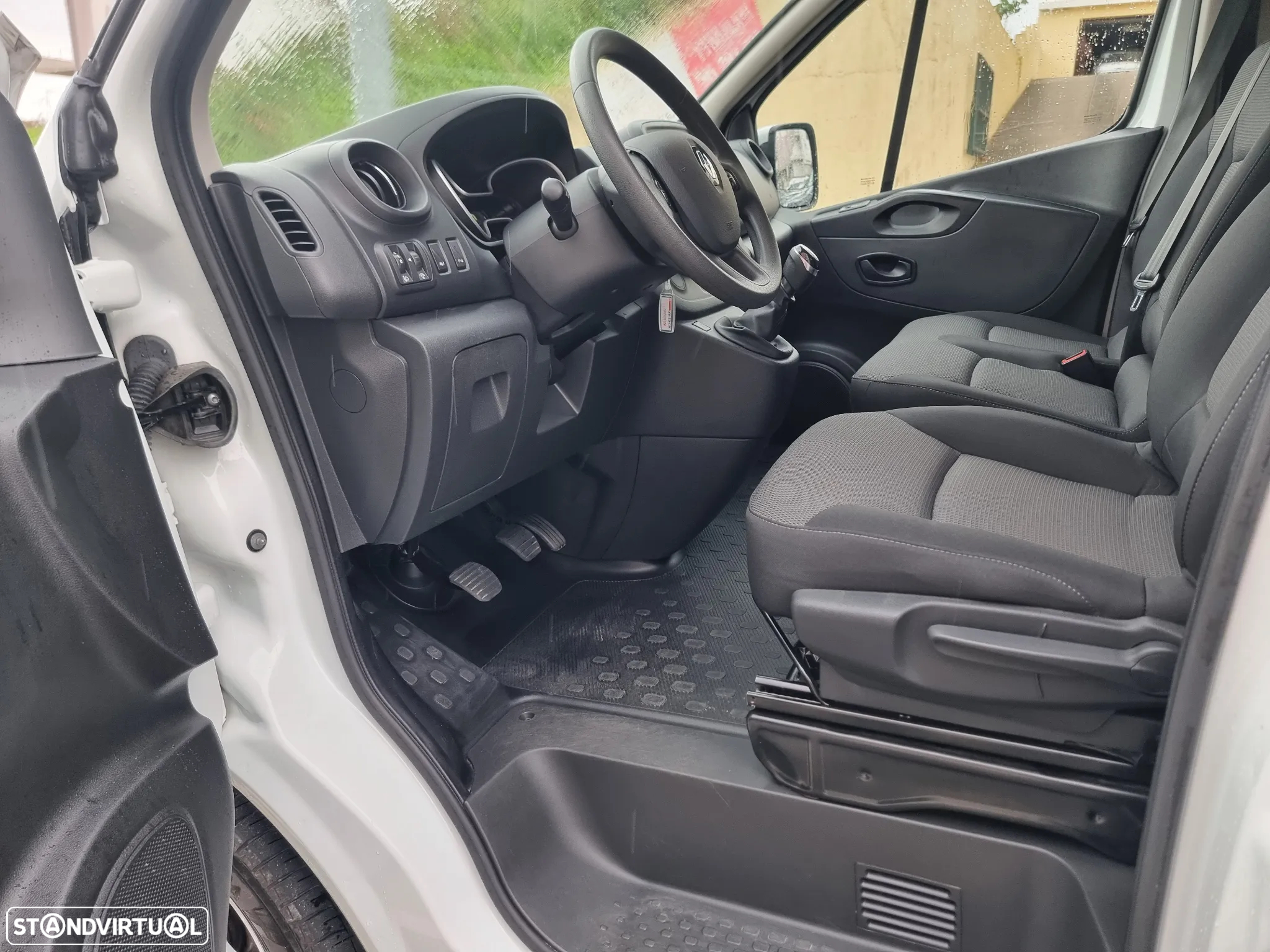 Renault Trafic 2.0 dCi L1H1 1.0T Luxe SS - 16