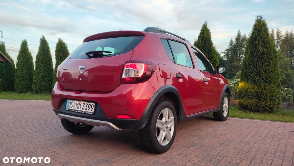 Dacia Duster dCi 90 FAP 4x2 Ambiance - 6