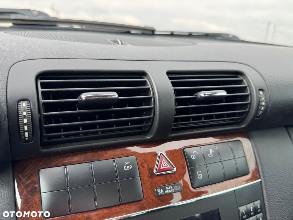 Mercedes-Benz Klasa C 200 Kompressor Automatik Elegance - 31