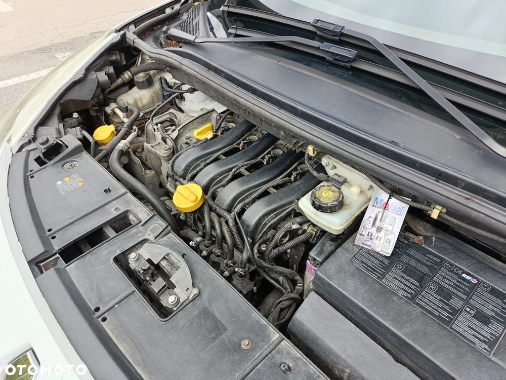 Renault Scenic 1.6 16V Authentique Euro5 - 14