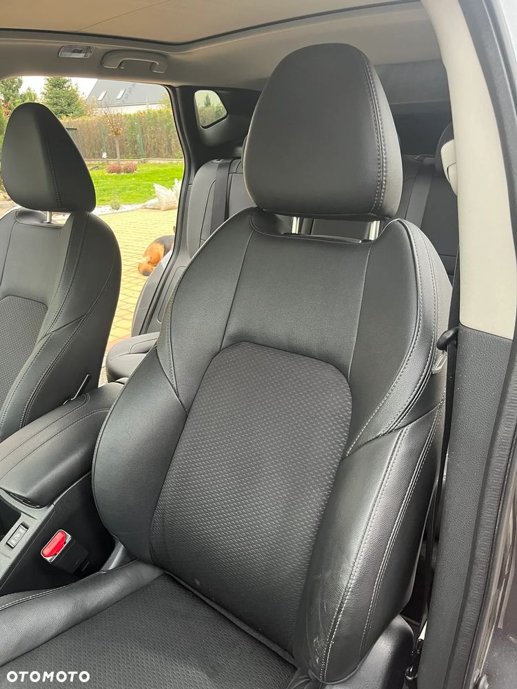 Nissan Qashqai 1.3 DIG-T TEKNA - 24