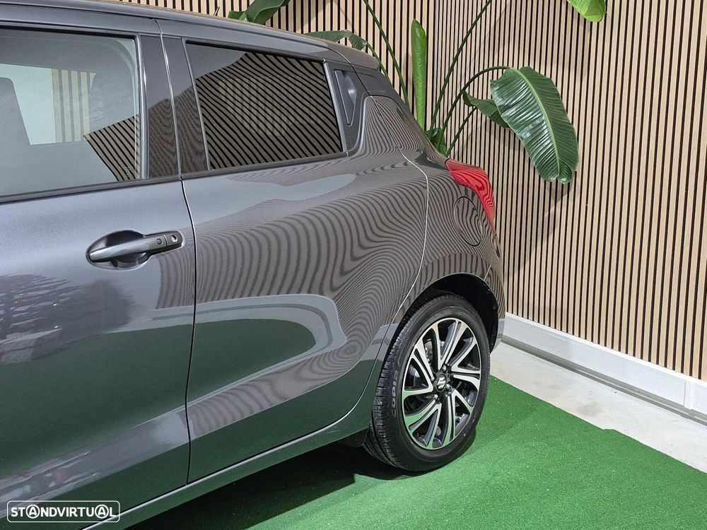 Suzuki Swift 1.2 Mild Hybrid GLE - 3