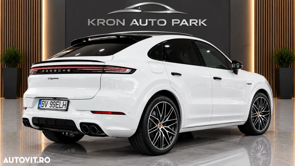 Porsche Cayenne Coupe - 26