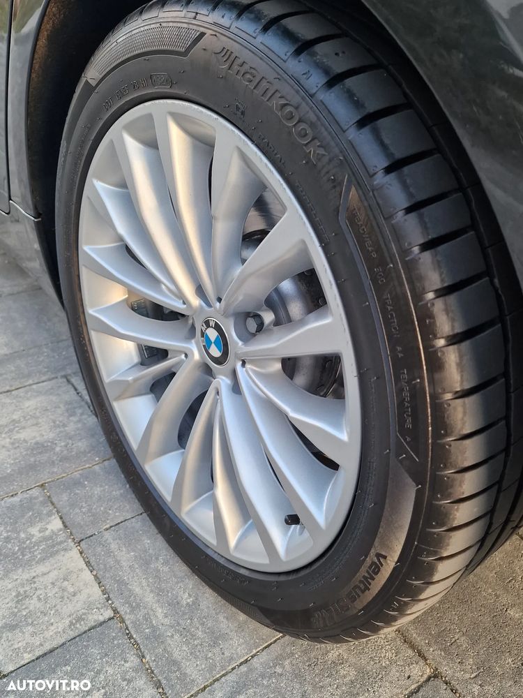 BMW Seria 5 520d xDrive AT MHEV - 24