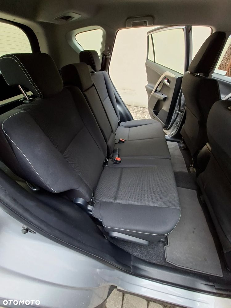 Toyota RAV4 - 9