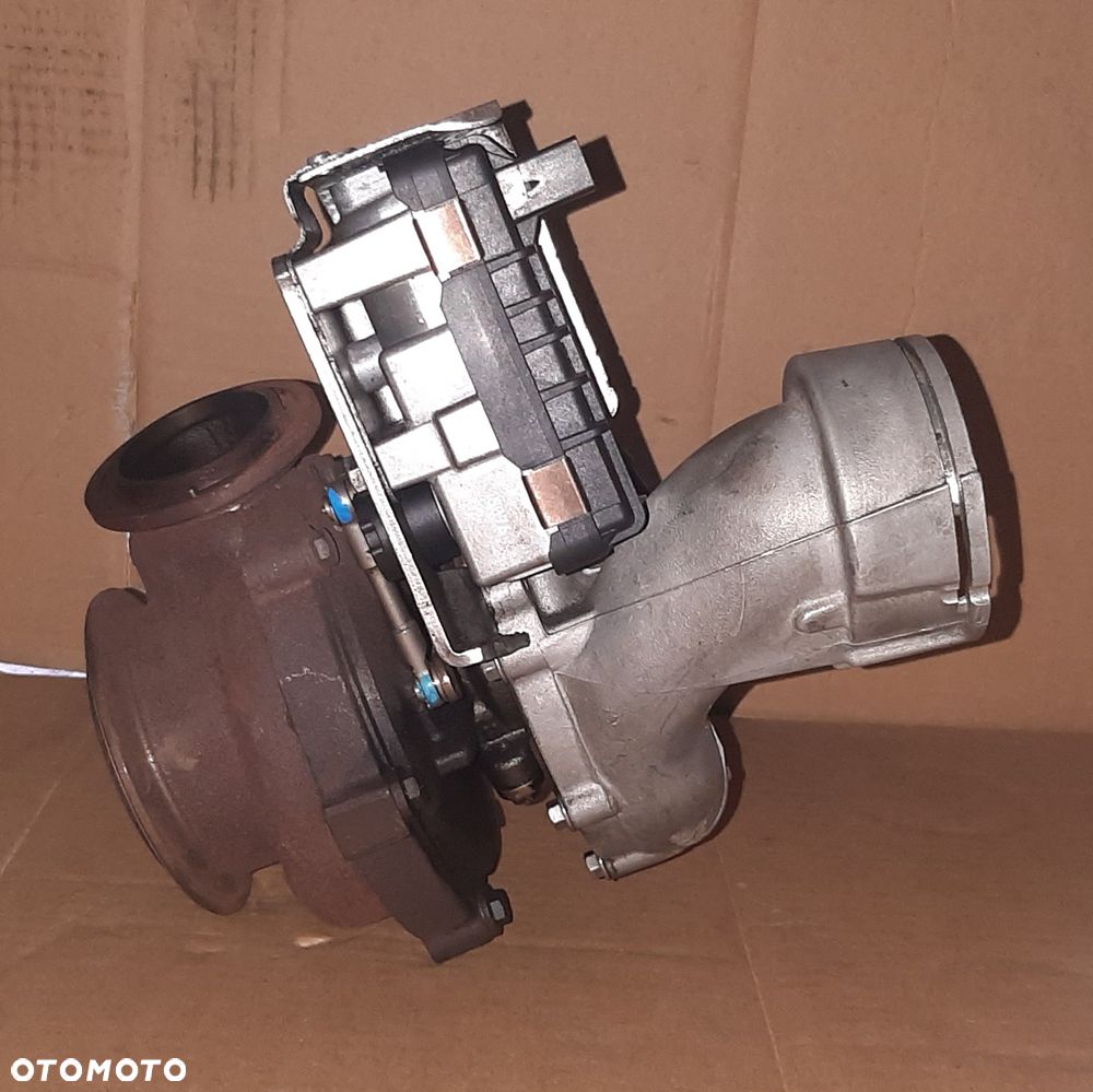 Turbosprężarka turbina BMW E83 X3 3l.d 231KM - 2