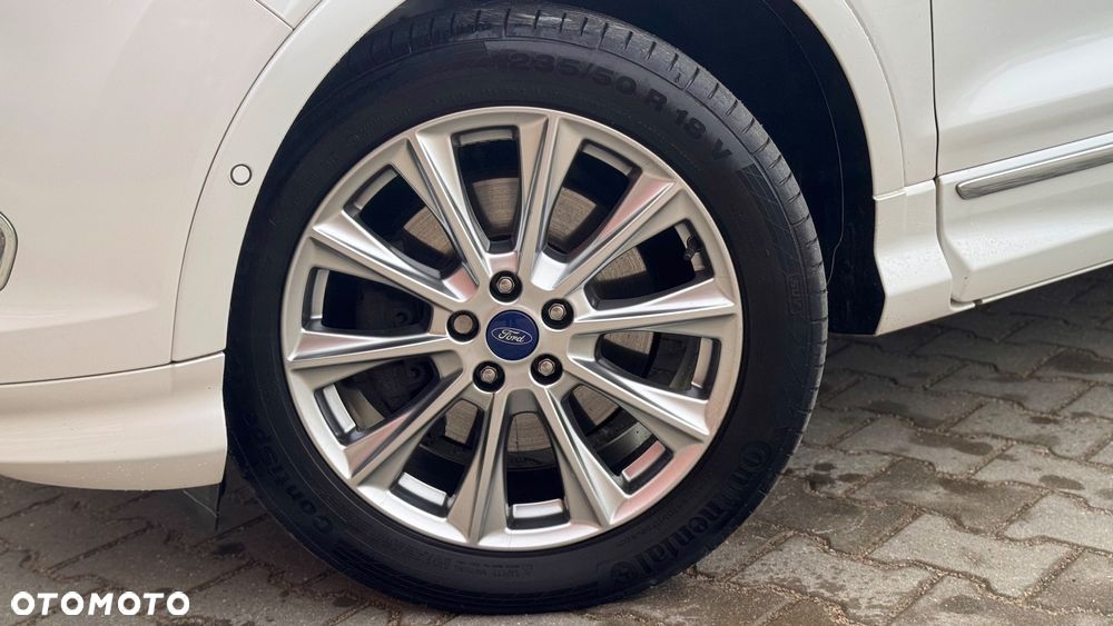 Ford Kuga Vignale 2.0 TDCi AWD - 38