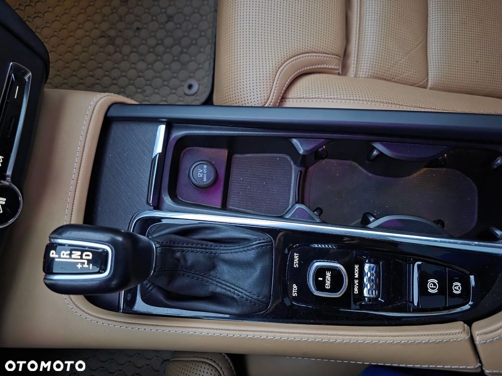 Volvo V90 Cross Country D5 SCR AWD Ocean Race - 30