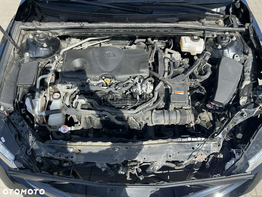 Toyota Camry 2.5 Hybrid Comfort CVT - 12