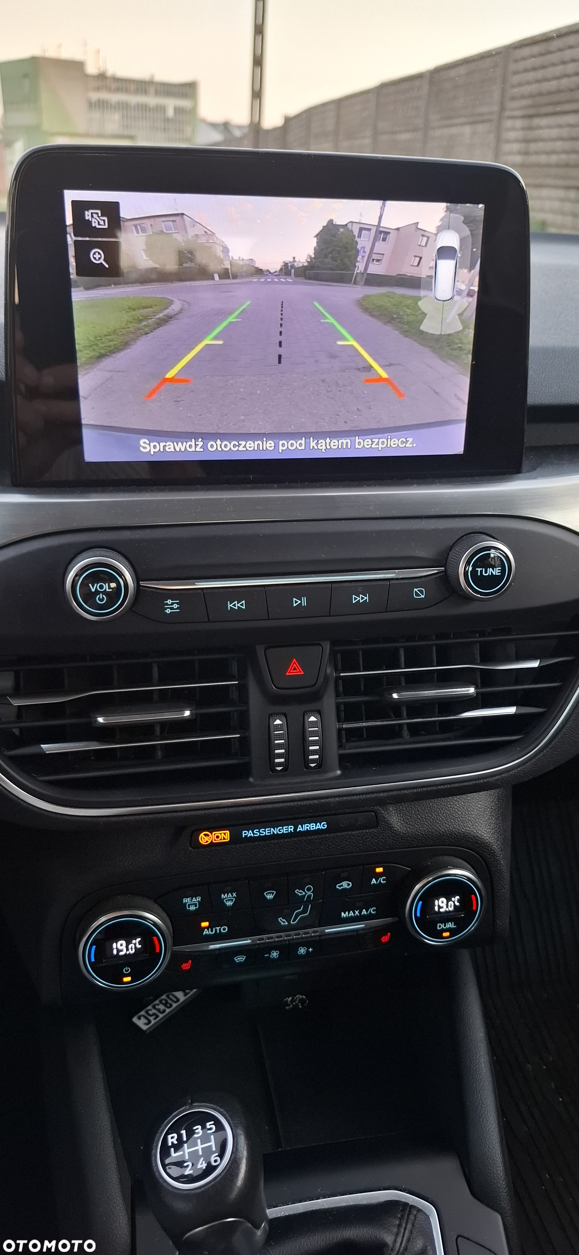 Ford Focus 1.5 EcoBlue Start-Stopp-System COOL&CONNECT DESIGN - 5