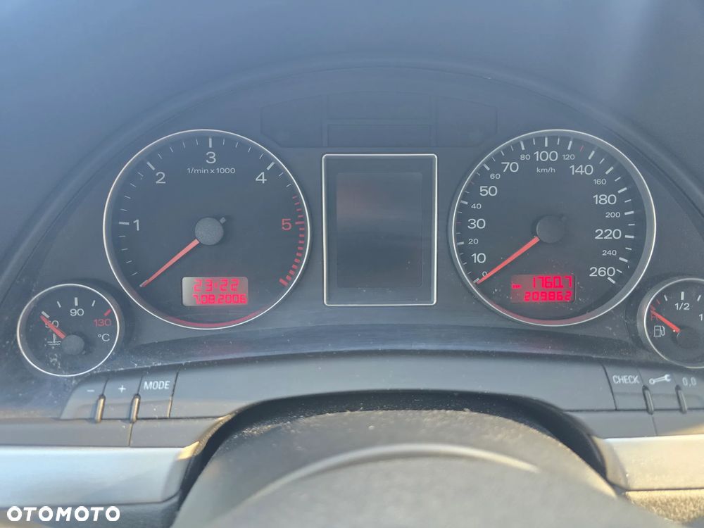 Audi A4 Avant 2.0 TDI DPF multitronic - 29
