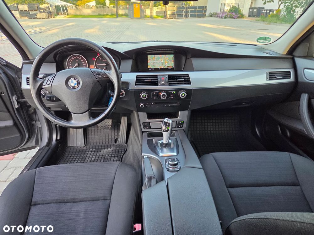 BMW Seria 5 520d Edition Lifestyle - 24