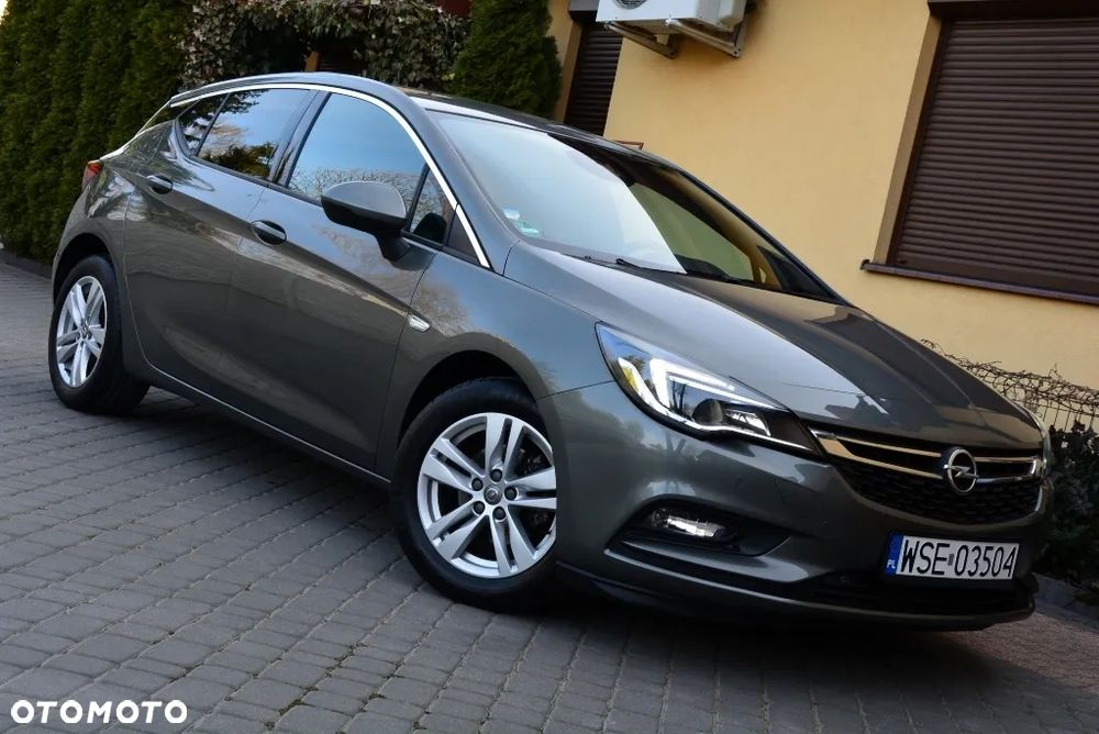 Opel Astra 1.4 Turbo Innovation - 24