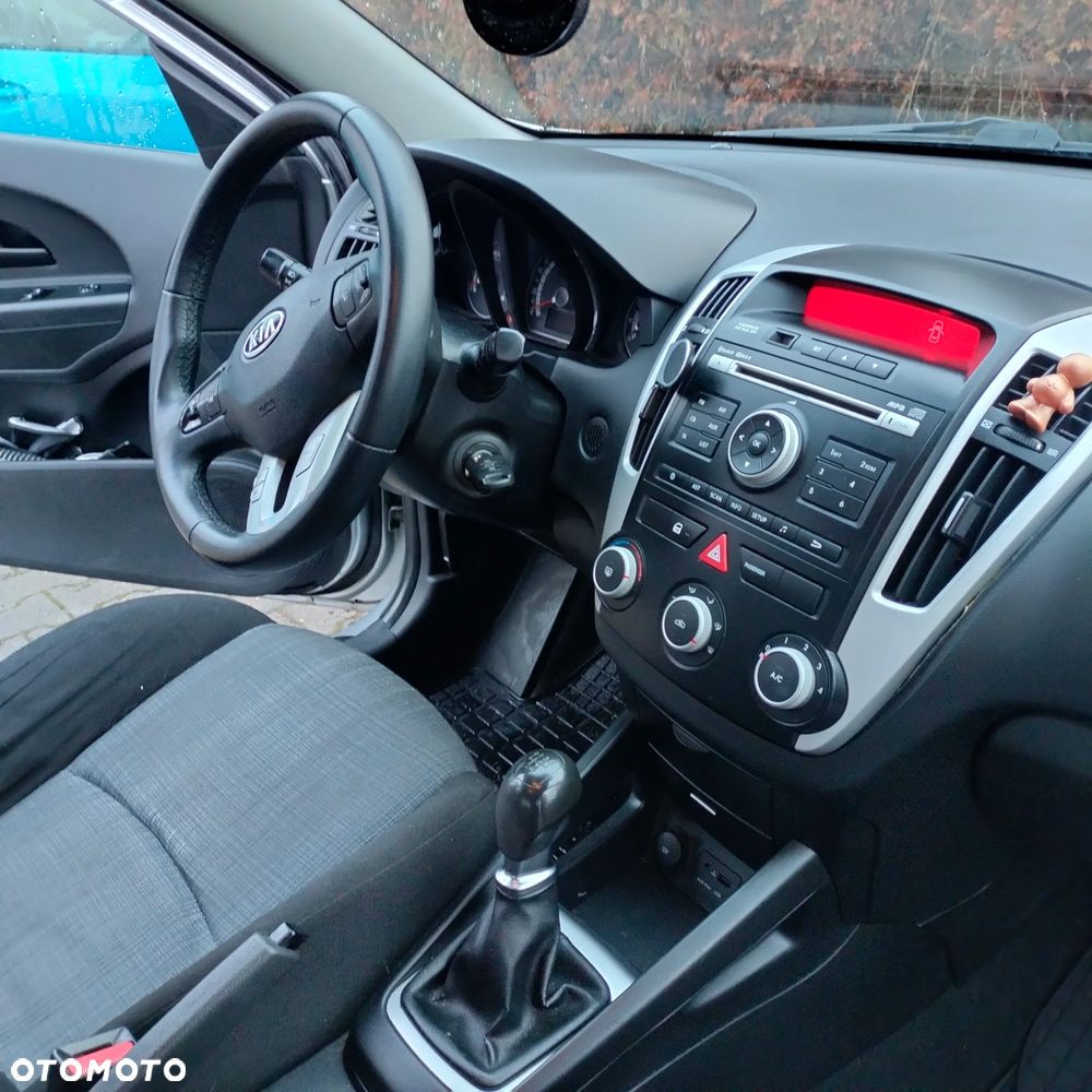 Kia Ceed 1.4 Comfort - 9