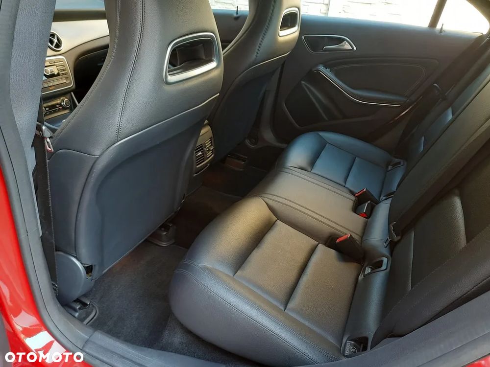 Mercedes-Benz CLA 250 7G-DCT Sport - 15