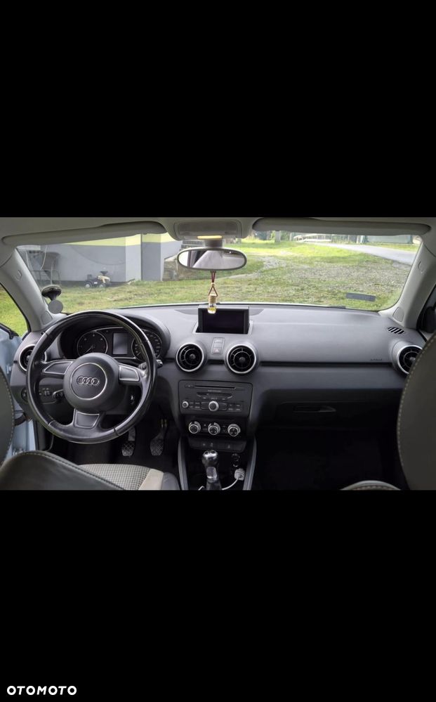 Audi A1 3-drzwiowe 1.6 TDI Ambition - 5