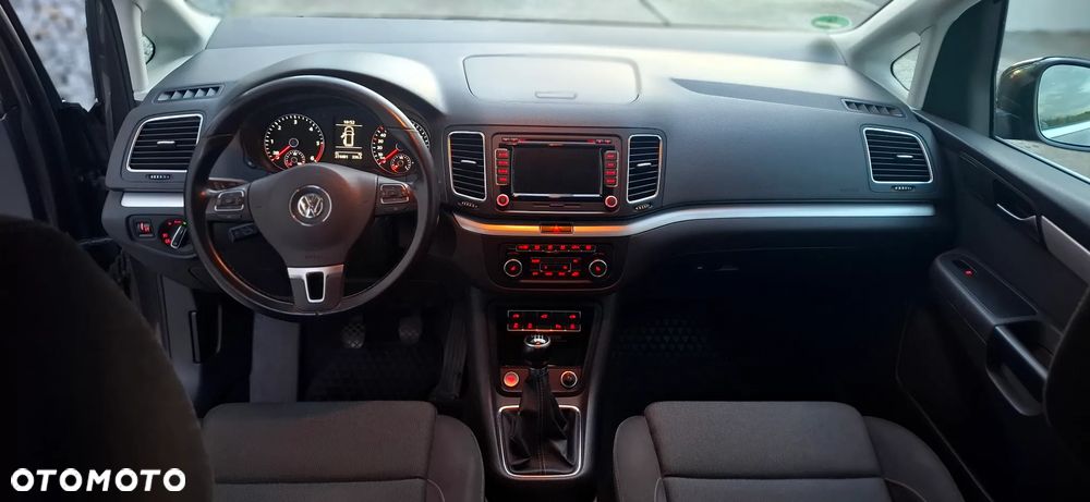 Volkswagen Sharan 2.0 TDI Highline - 11