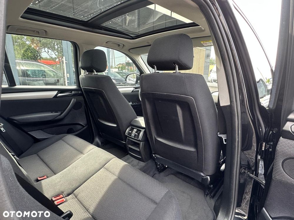 BMW X3 sDrive18d Advantage - 26