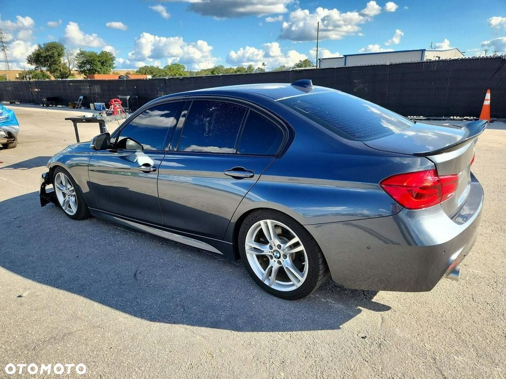 BMW Seria 3 2018 photo 5