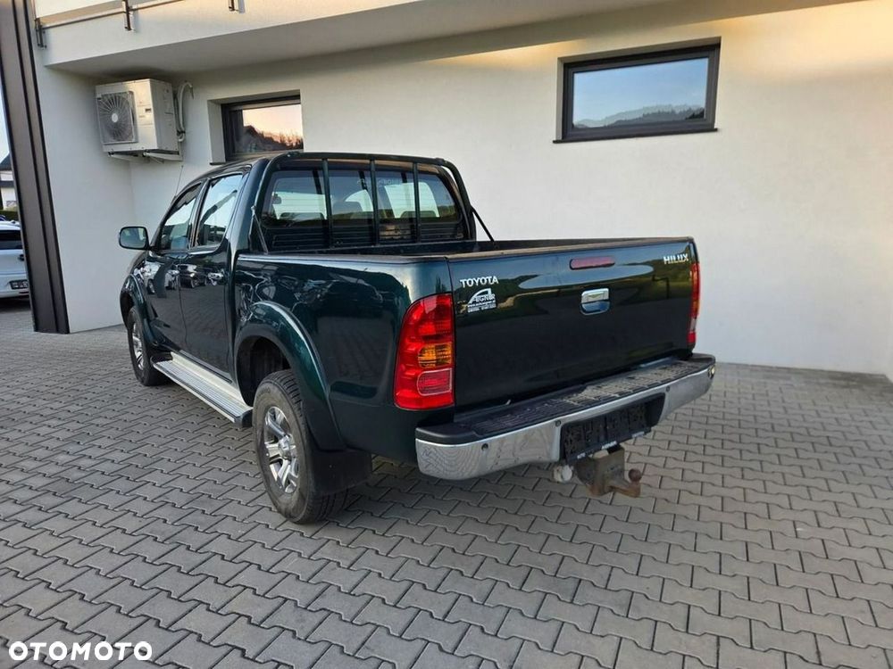 Toyota Hilux - 4