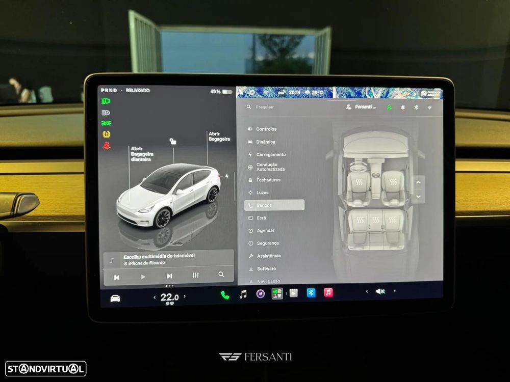 Tesla Model Y Long Range Dual Motor AWD - 27