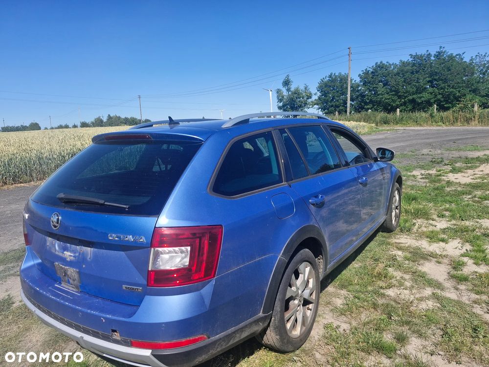 Skoda Octavia Combi 2.0 TDI (Green tec) 4x4 Scout - 3