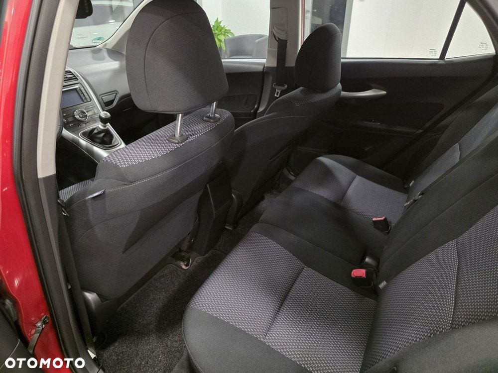 Toyota Auris 1.6 Luna - 11
