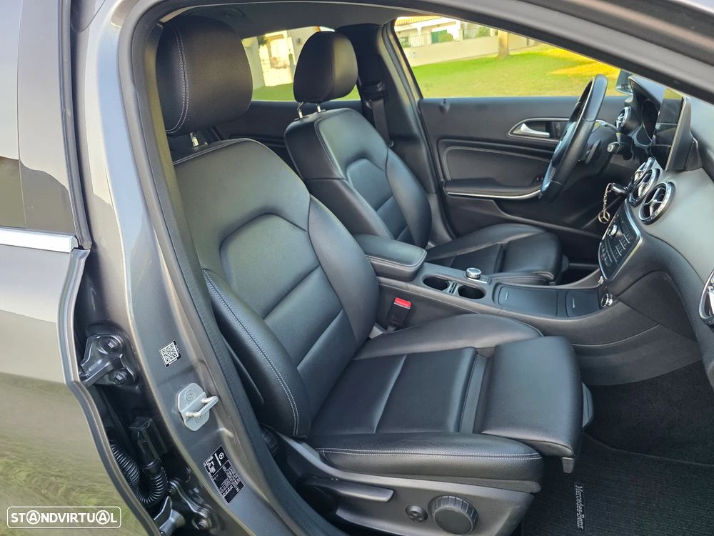 Mercedes-Benz GLA 220 d Urban - 20