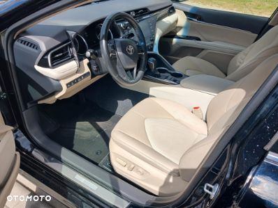 Toyota Camry 2.5 Hybrid Prestige CVT - 6