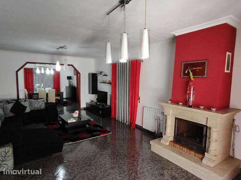 Vende-se casa com mobília - Grande imagem: 4/8