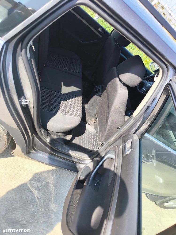 VOLKSWAGEN Golf 2013 — imagine 12