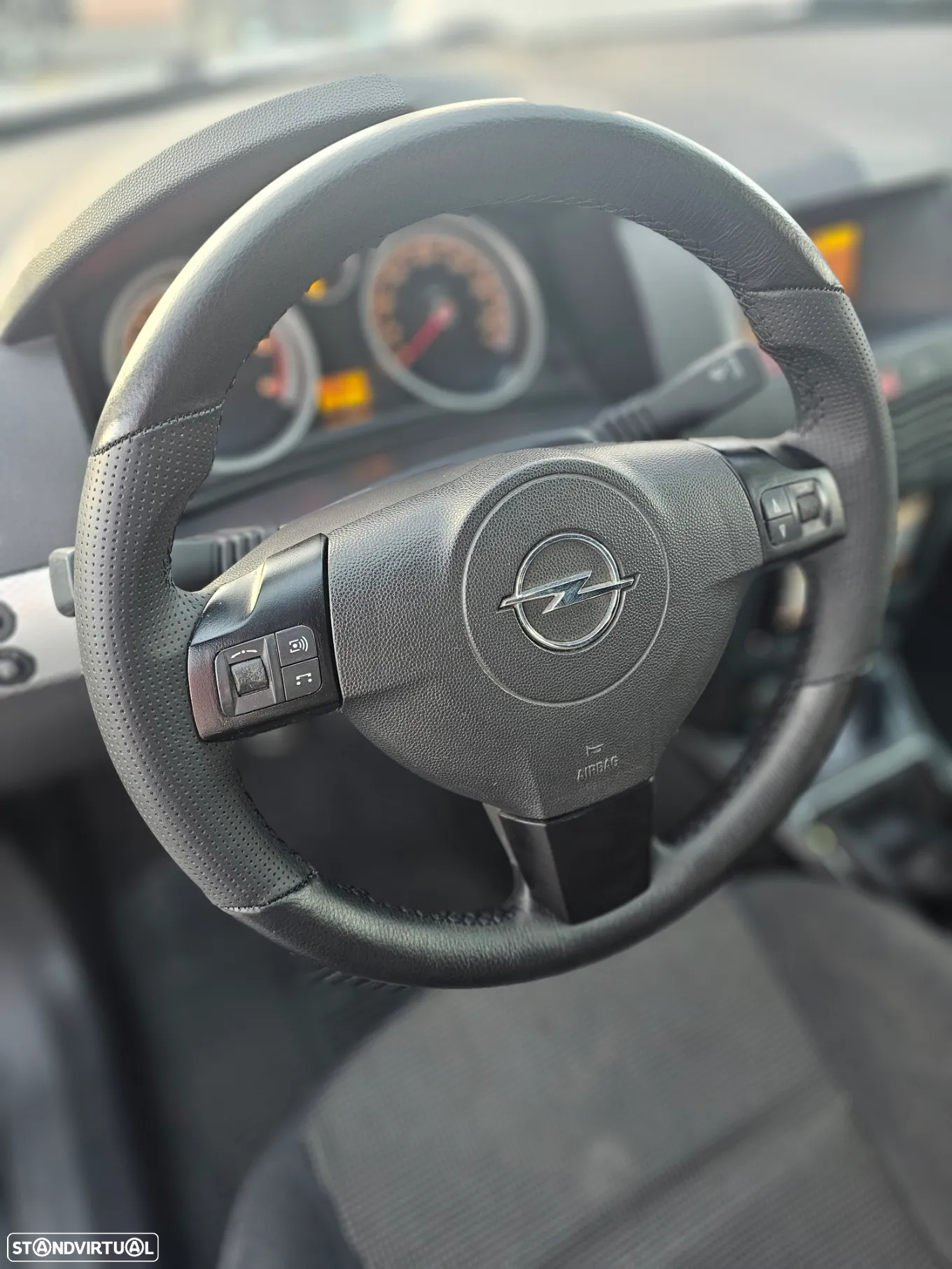 Opel Astra 1.7 CDTi Enjoy - 9