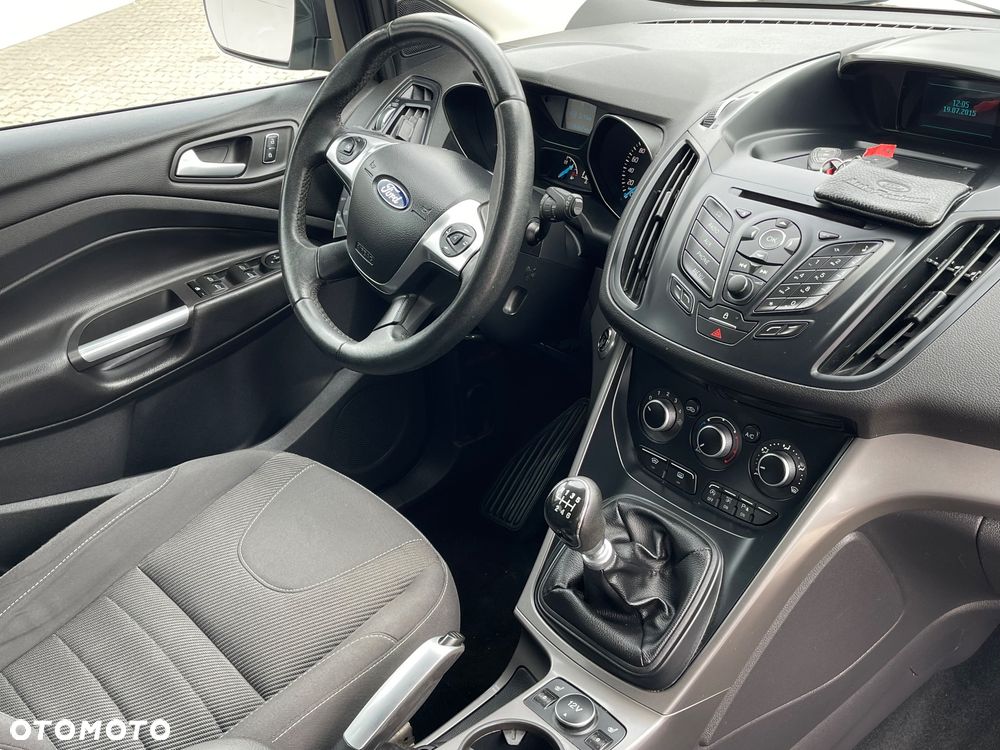 Ford Kuga - 15